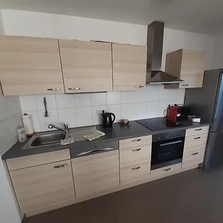 Steinhohle, Dg 45qm, 1 Schlafzimmer & 1 Wohn-esszimmer Mit Bett Apartamento *
