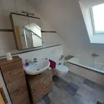 Appartement Steinhohle, Dg 45qm, 1 Schlafzimmer & 1 Wohn-esszimmer Mit Bett