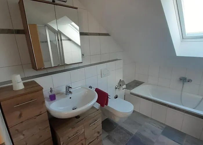Apartament Steinhohle, Dg 45qm, 1 Schlafzimmer & 1 Wohn-esszimmer Mit Bett